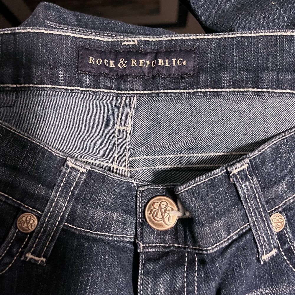 Rock & Republic medium wash small Swarovski embellished pockets - Picture 5 of 8